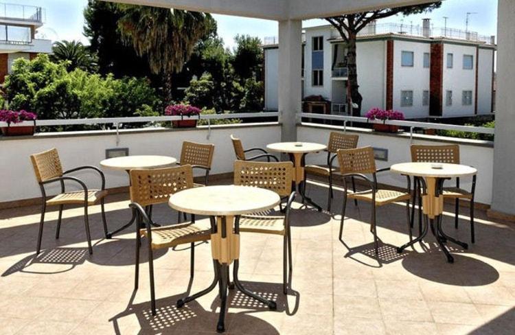 טרצ'ינה Hotel Mare Azzurro מראה חיצוני תמונה