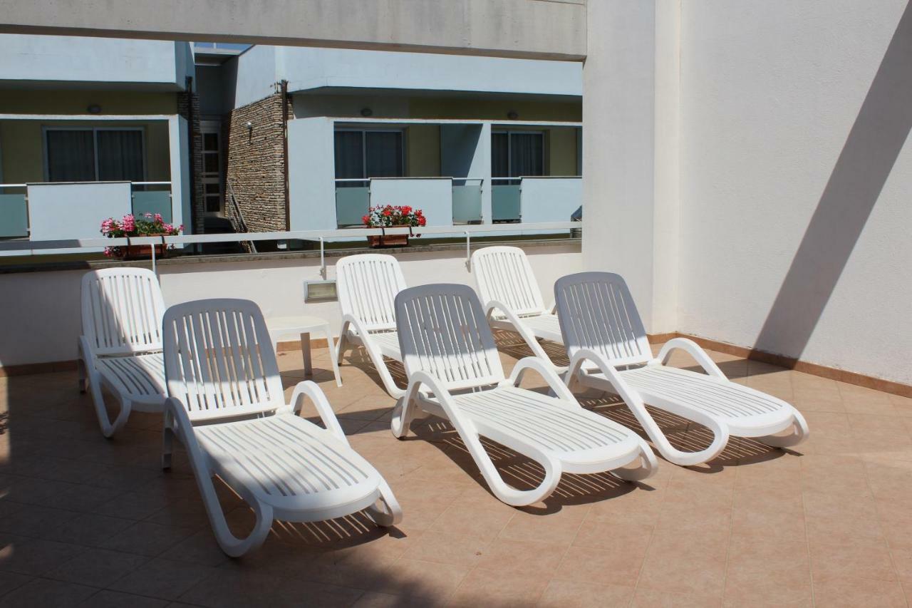 טרצ'ינה Hotel Mare Azzurro מראה חיצוני תמונה