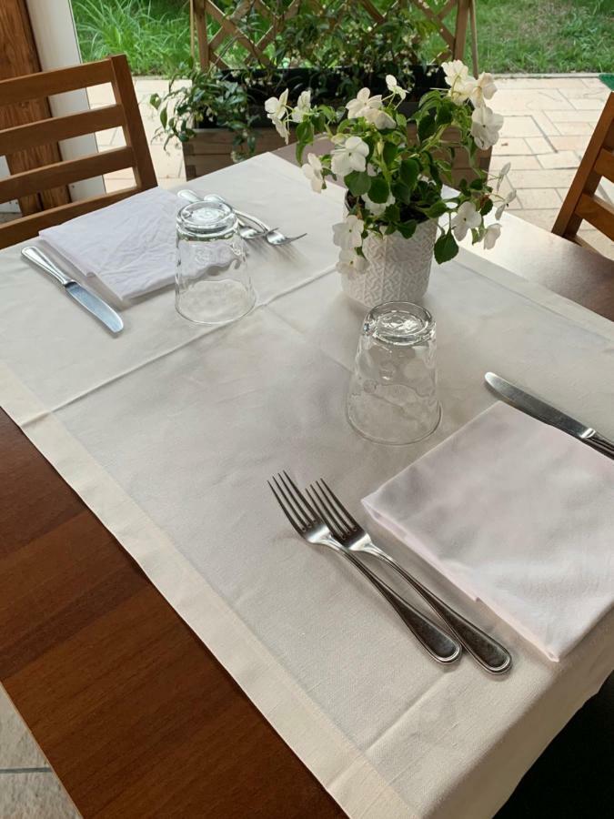 טרצ'ינה Hotel Mare Azzurro מראה חיצוני תמונה